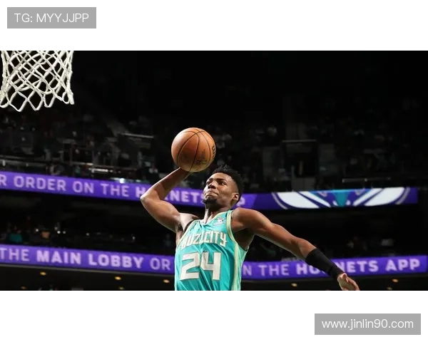 克尼佩尔称赞布兰登米勒训练营首日表现出色求胜欲望极强